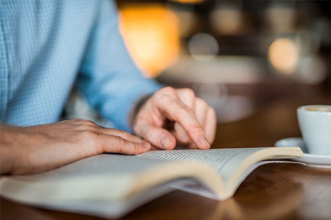 Lý do bạn nên có một giá sách trong nhà: Nhà càng nhiều sách, trẻ càng thông minh, phát triển toàn diện - Ảnh 1. Lý do bạn nên có một giá sách trong nhà: Nhà càng nhiều sách, trẻ càng thông minh, phát triển toàn diện - Ảnh 1.