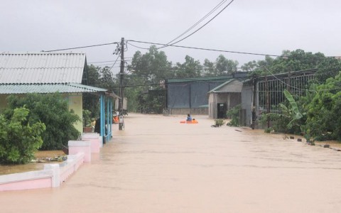 Sáng nay lũ ở Quảng Trị lên cao lịch sử