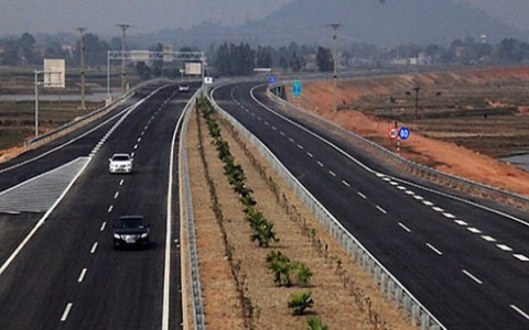 Tin tức dự án hạ tầng giao thông ngày 12/10: Hợp long cầu Phước Lộc, kết nối phía Nam TP.HCM